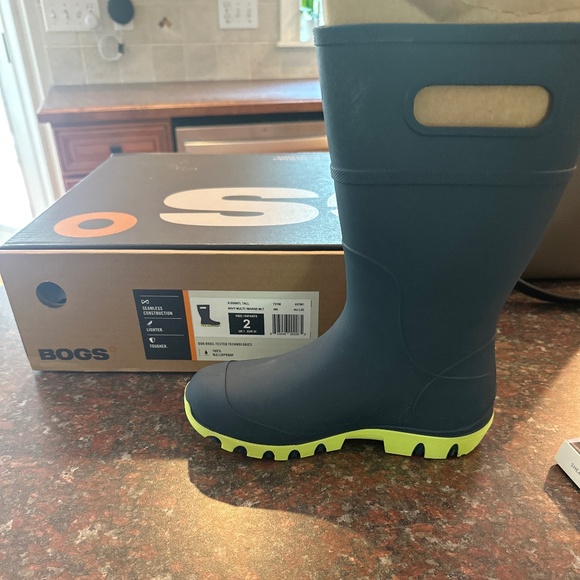 Kids rain boots - Picture 1 of 3